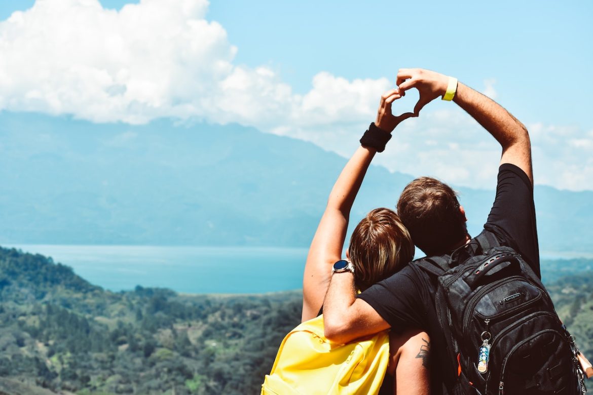 Finding Romance on the Road: A Traveler’s Guide to Dating Success